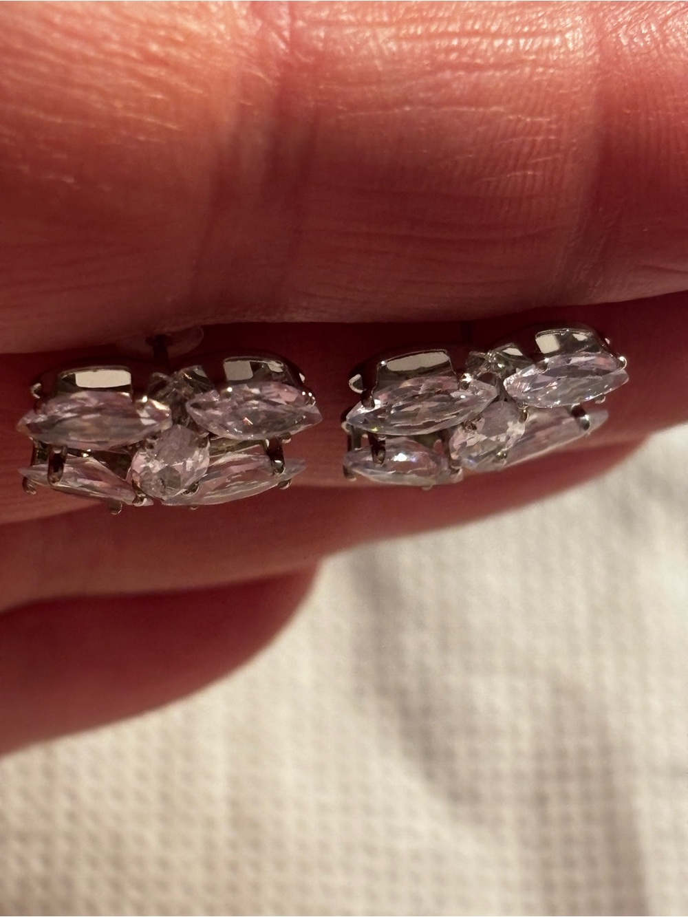 Fashion Jewelry Clear Crystal Marquise Cluster Stud Earrings - Picture 5 of 6